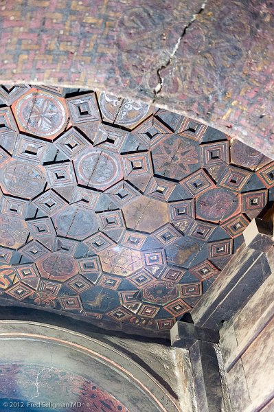 20120403_102846 Nikon D3S 2x3.jpg - Interior.  Some of the ceilings are wood with etched decorations